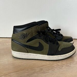 Jordan 1 Mid Olive Canvas